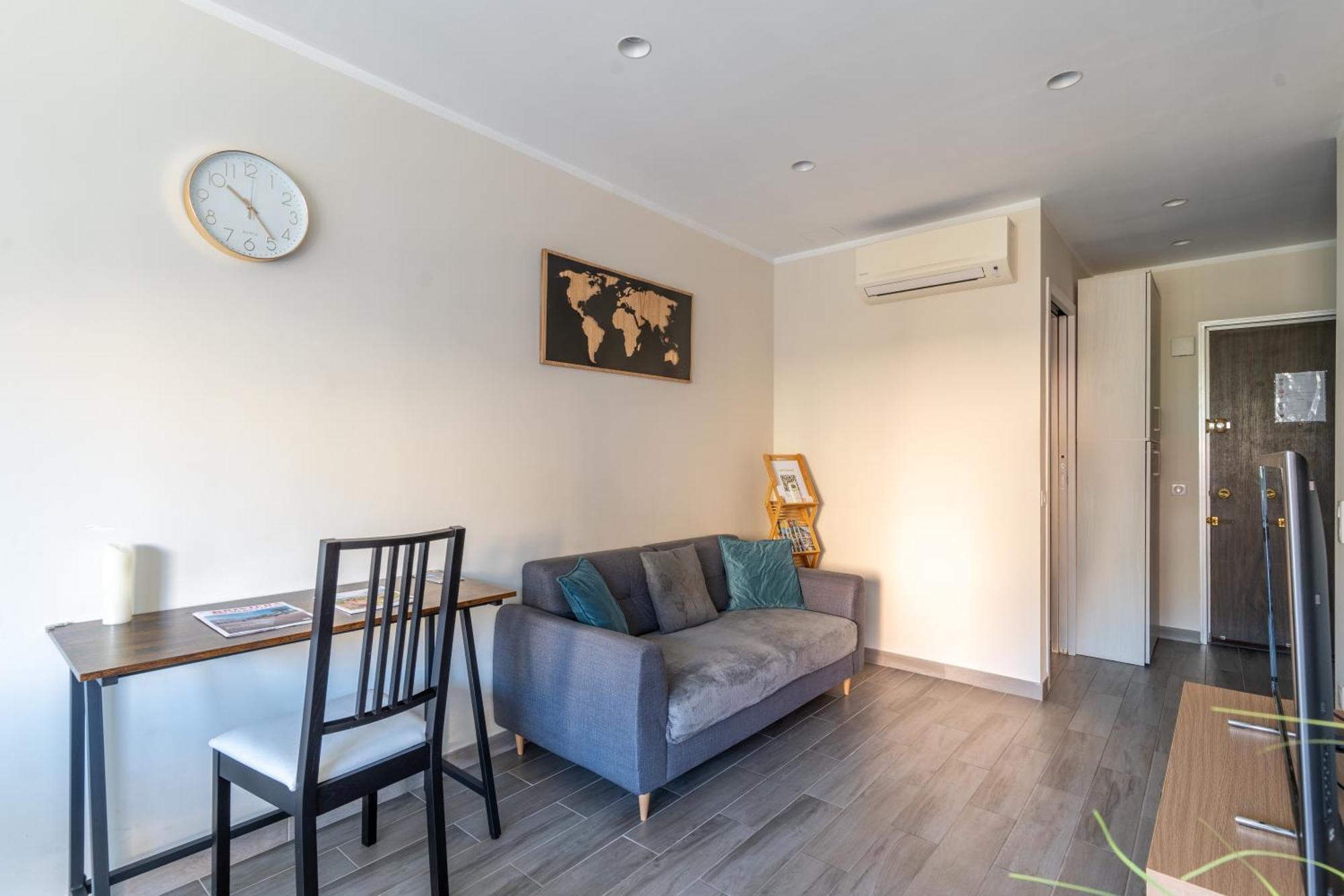Fabuleux Appartement 2 Personnes Au Coeur De Menton, Climatise Et Proche Gares Routiere Et Sncf Buitenkant foto