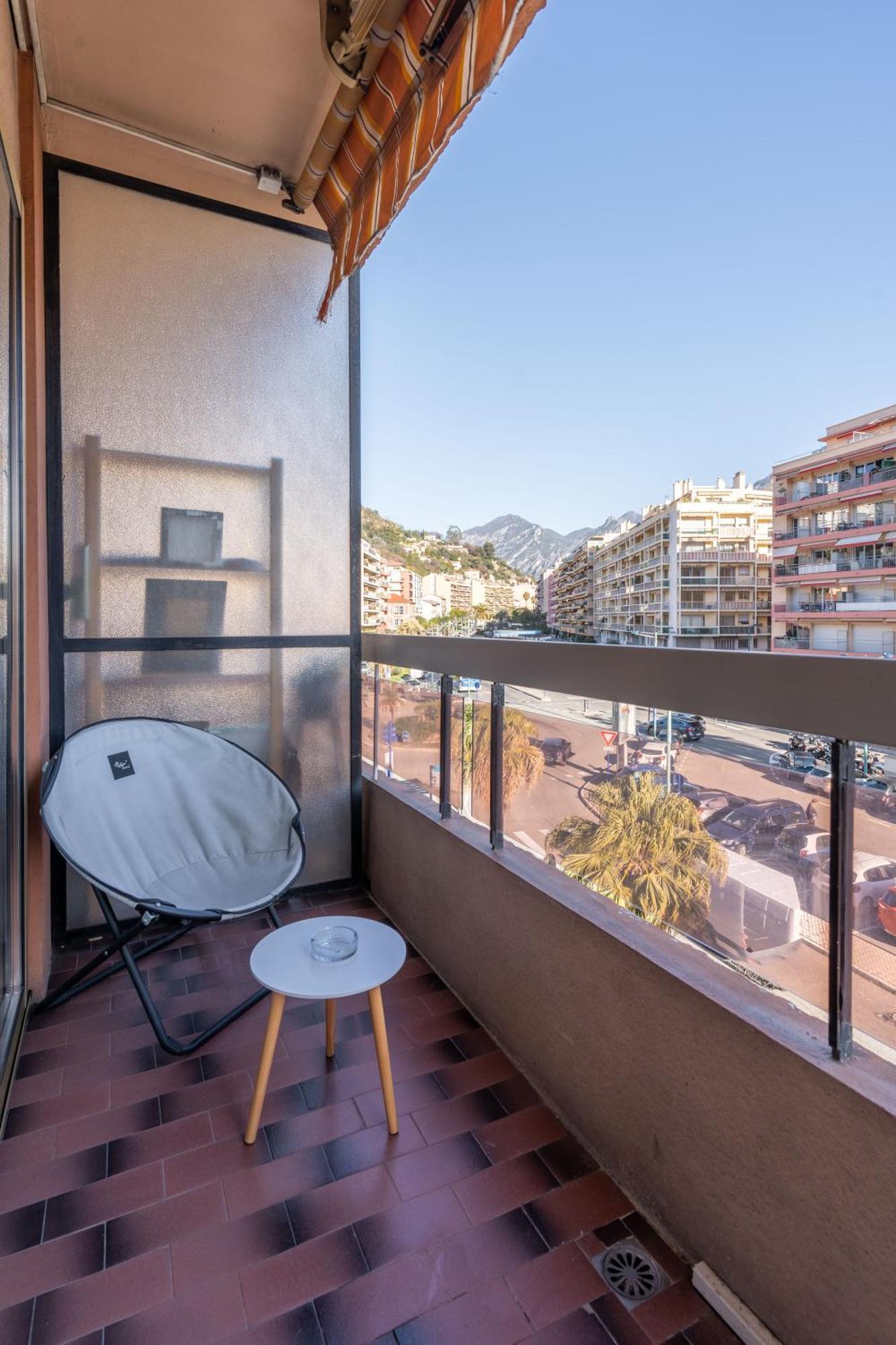 Fabuleux Appartement 2 Personnes Au Coeur De Menton, Climatise Et Proche Gares Routiere Et Sncf Buitenkant foto